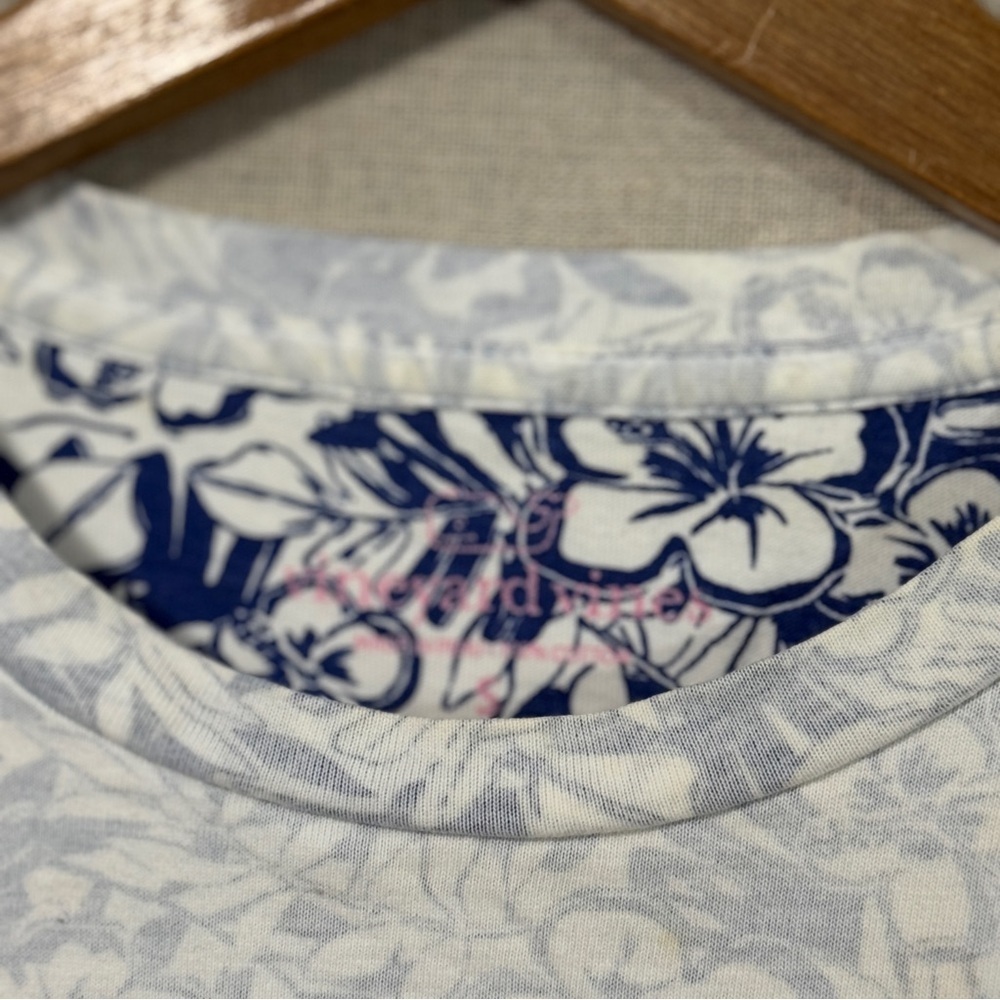 Vineyard Vines Short Sleeve Tee Hawaiian Print Small - Picture 3 of 8